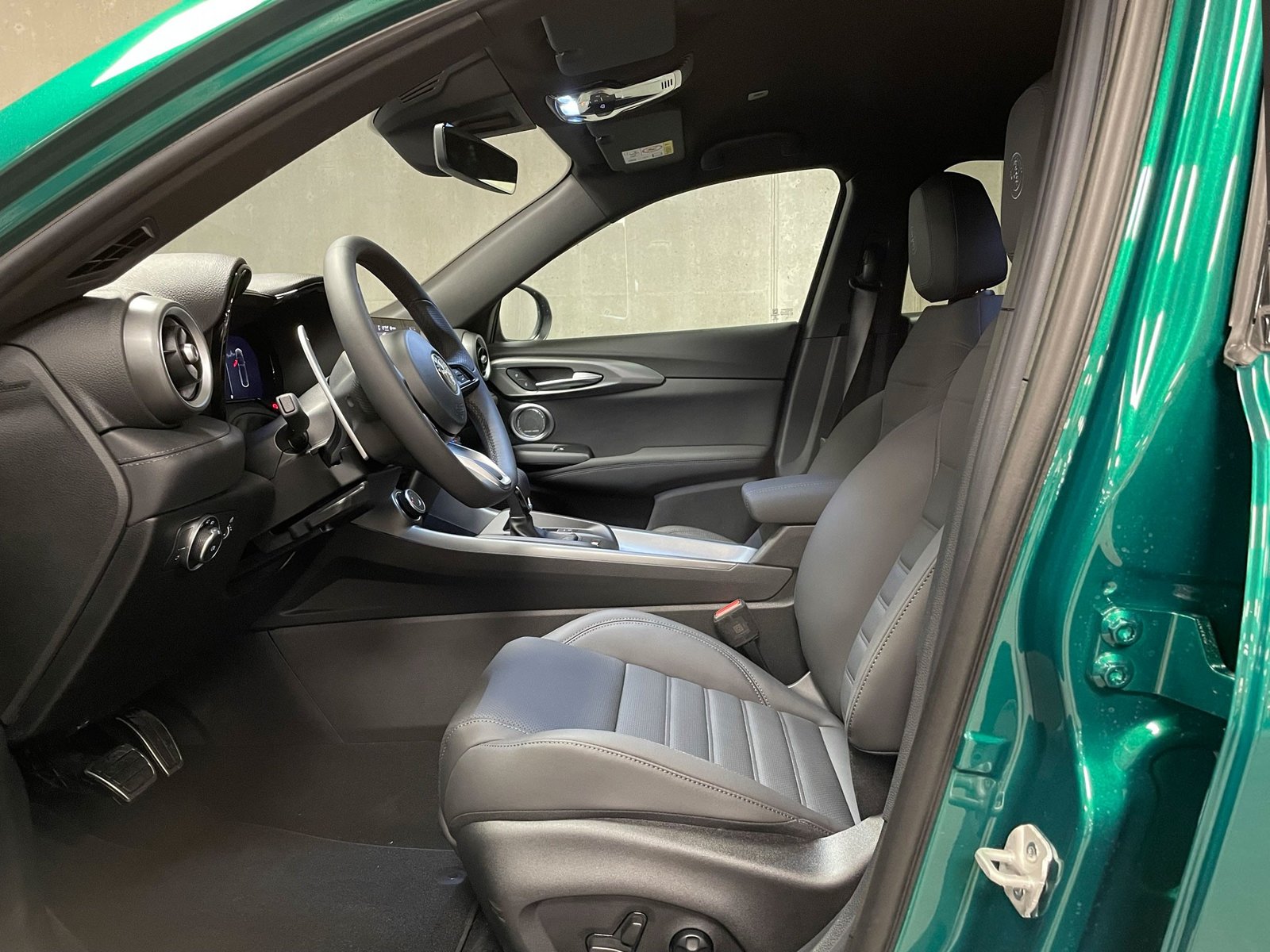 ALFA ROMEO TONALE 1.5 Hybrid 160+20 S, Mild-Hybrid Petrol/Electric, Second hand / Used, Automatic - 2