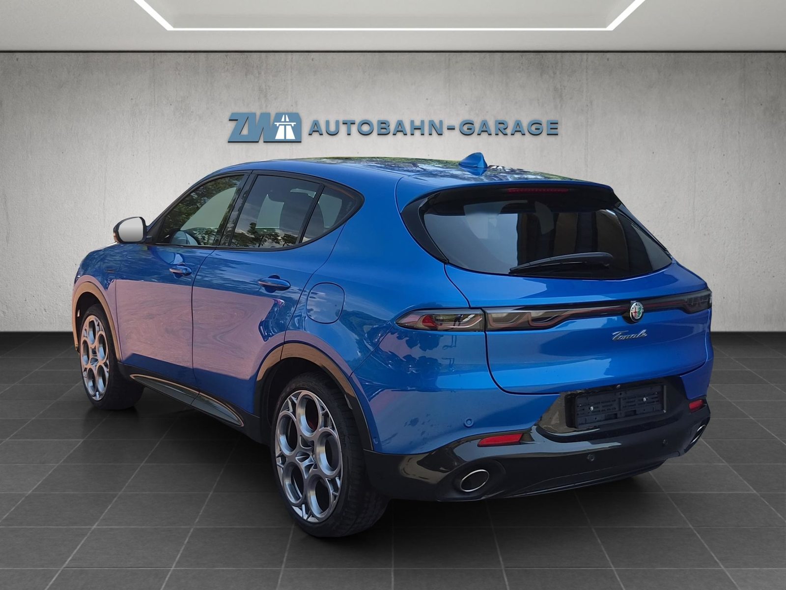 ALFA ROMEO Tonale 1.3 Plug-in Hybrid Veloce Q4, Plug-in-Hybrid Petrol/Electric, Second hand / Used, Automatic - 3