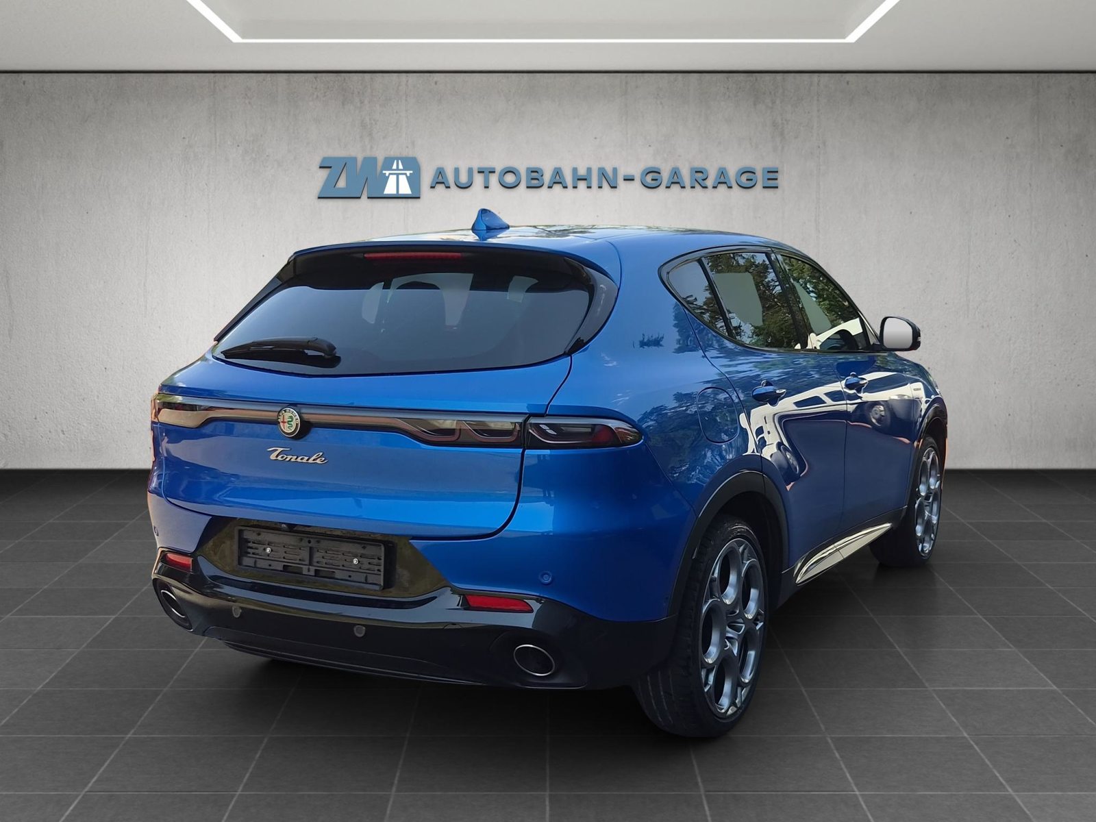 ALFA ROMEO Tonale 1.3 Plug-in Hybrid Veloce Q4, Plug-in-Hybrid Petrol/Electric, Second hand / Used, Automatic - 5
