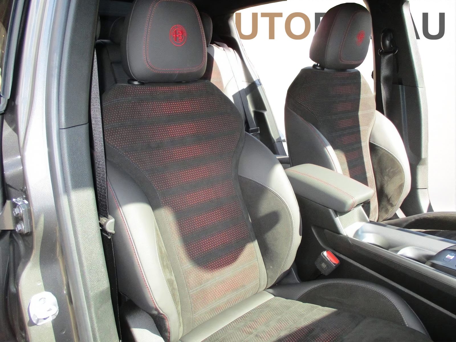 ALFA ROMEO Tonale 1.5 48V Hybrid Speciale, Hybride Léger Essence/Électricité, Occasion / Utilisé, Automatique - 6