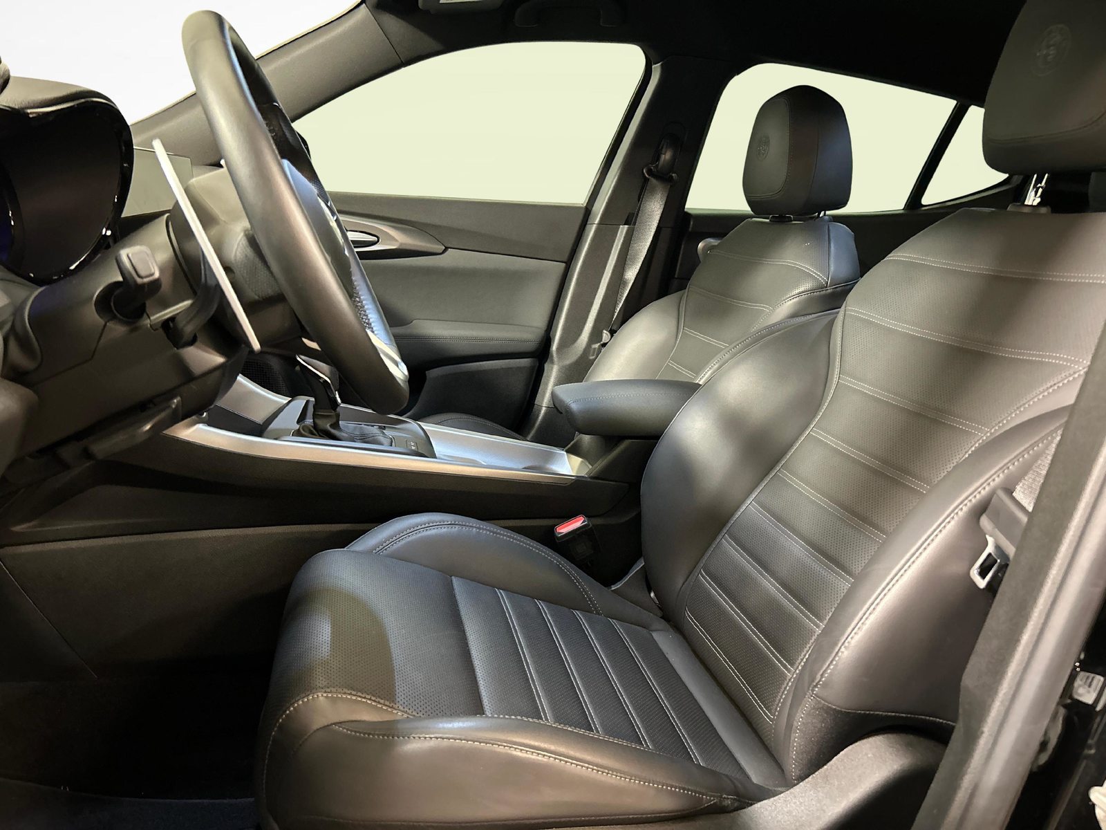 ALFA ROMEO Tonale 1.3 Plug-in Hybrid Veloce Q4, Plug-in-Hybrid Benzina/Elettrica, Occasioni / Usate, Automatico - 3