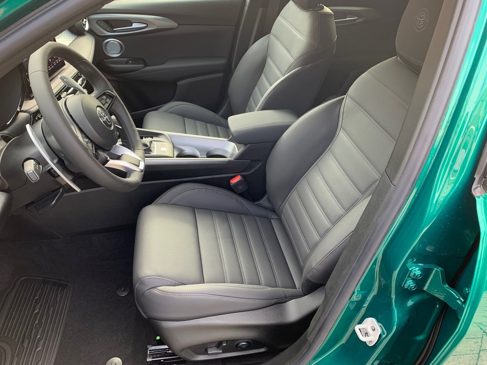 ALFA ROMEO TONALE SPECIAL 160HP V080, Mild-Hybrid Benzin/Elektro, Occasion / Gebraucht, Automatik - 5