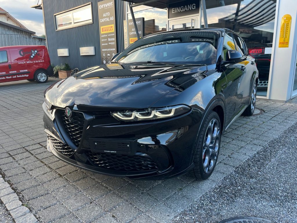 ALFA ROMEO Tonale 1.5 Veloce, Mild-Hybrid Petrol/Electric, Second hand / Used, Automatic - 2