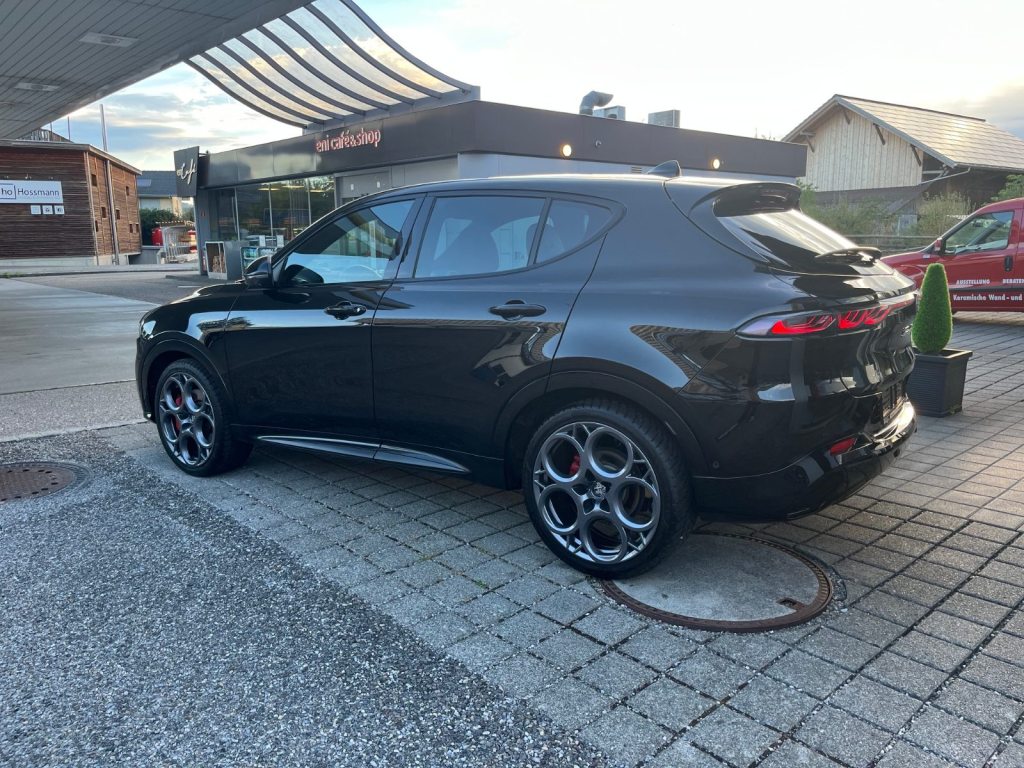 ALFA ROMEO Tonale 1.5 Veloce, Mild-Hybrid Petrol/Electric, Second hand / Used, Automatic - 4
