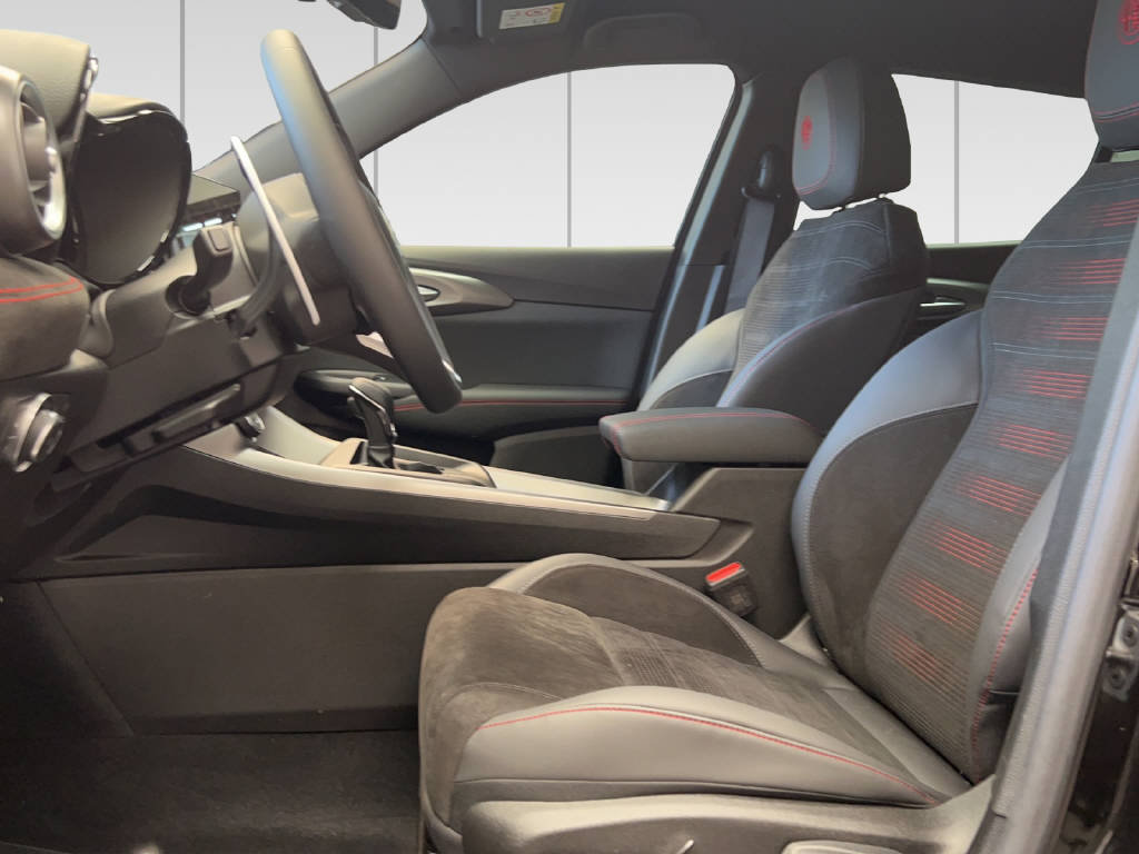 ALFA ROMEO Tonale 1.3 Plug-in Hybrid Veloce Q4, Plug-in-Hybrid Benzina/Elettrica, Auto dimostrativa, Automatico - 4