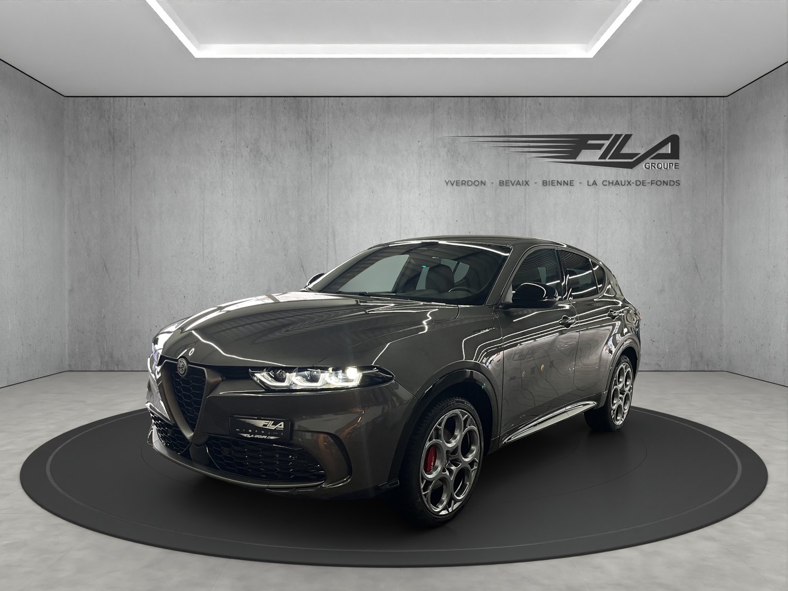 ALFA ROMEO Tonale 1.3 PHEV 280cv Ti, Plug-in-Hybrid Benzina/Elettrica, Auto dimostrativa, Automatico - 2