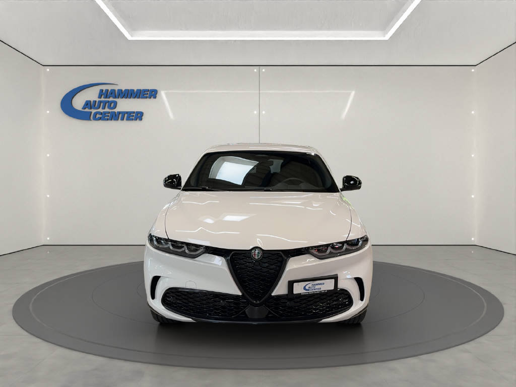 ALFA ROMEO Tonale 1.3 Plug-in Hybrid Veloce Q4, Plug-in-Hybrid Petrol/Electric, Ex-demonstrator, Automatic - 2