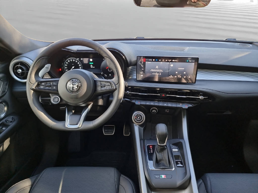 ALFA ROMEO Tonale 1.5 Veloce Premium, Mild-Hybrid Petrol/Electric, Ex-demonstrator, Automatic - 5
