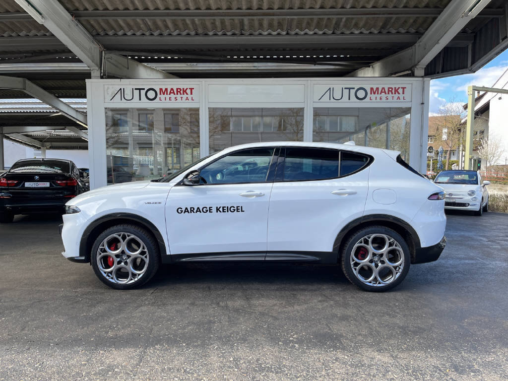 ALFA ROMEO Tonale 1.3 Plug-in Hybrid Veloce Q4, Plug-in-Hybrid Benzina/Elettrica, Auto dimostrativa, Automatico - 2