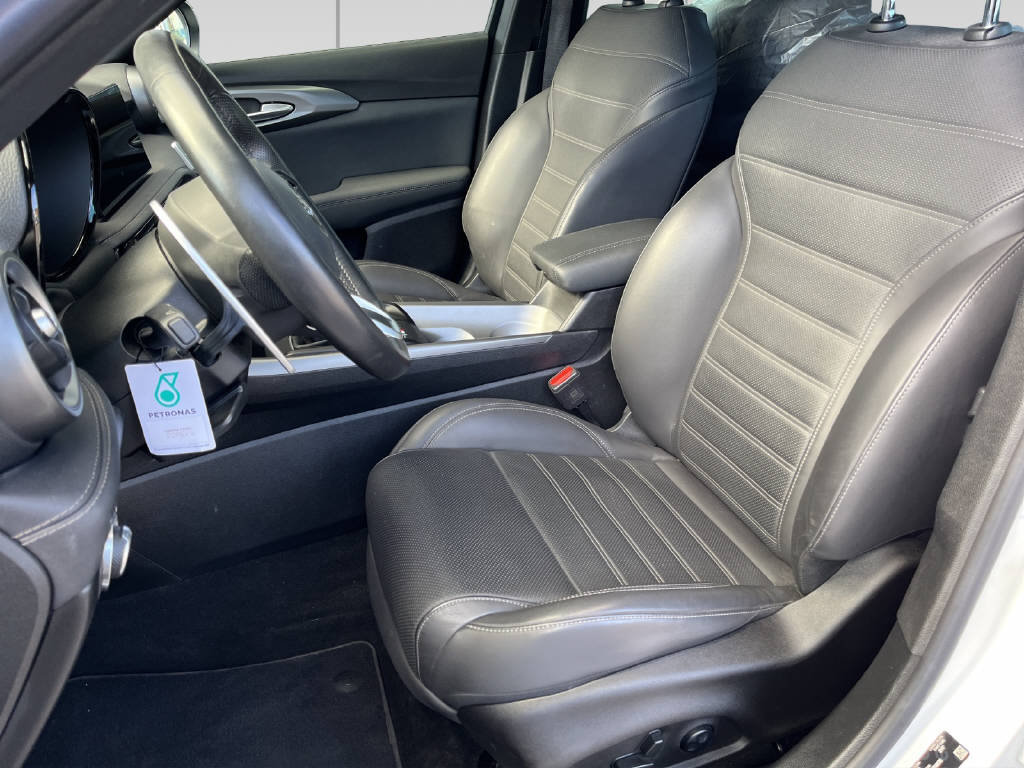 ALFA ROMEO Tonale 1.3 Plug-in Hybrid Veloce Q4, Plug-in-Hybrid Benzina/Elettrica, Auto dimostrativa, Automatico - 4