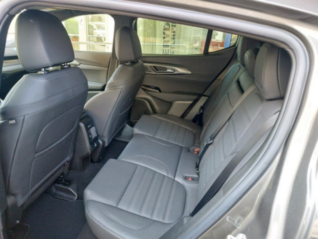 ALFA ROMEO TONALE PHEV Q4 Ti P. Prem, Plug-in-Hybrid Petrol/Electric, Ex-demonstrator, Automatic - 4