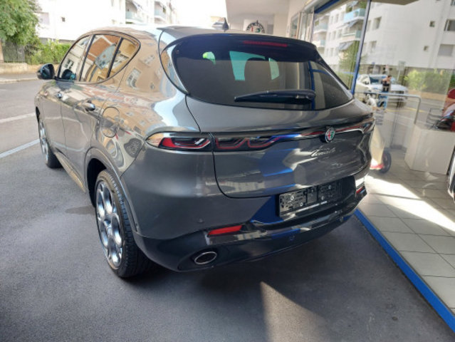 ALFA ROMEO TONALE PHEV Q4 Ti P. Prem, Plug-in-Hybrid Petrol/Electric, Ex-demonstrator, Automatic - 5