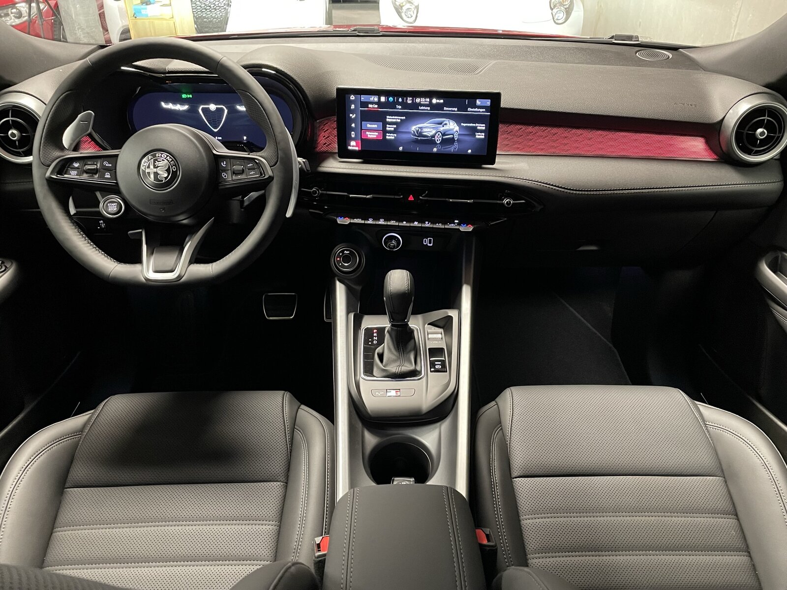 ALFA ROMEO TONALE 1.3 Plug-in Hybrid, Plug-in-Hybrid Petrol/Electric, Ex-demonstrator, Automatic - 4