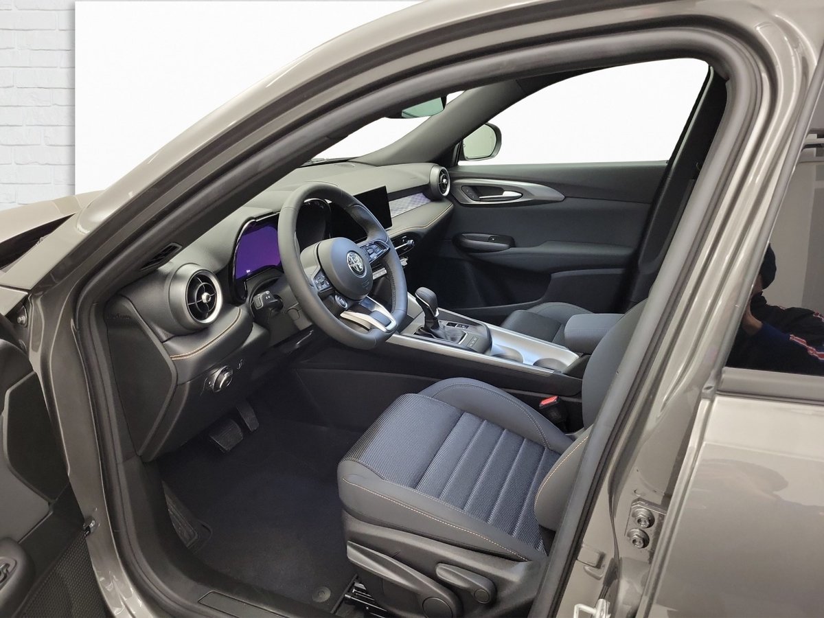 ALFA ROMEO Tonale 1.3 Plug-in Hybrid Ti Edition Q4, Plug-in-Hybrid Petrol/Electric, Ex-demonstrator, Automatic - 7