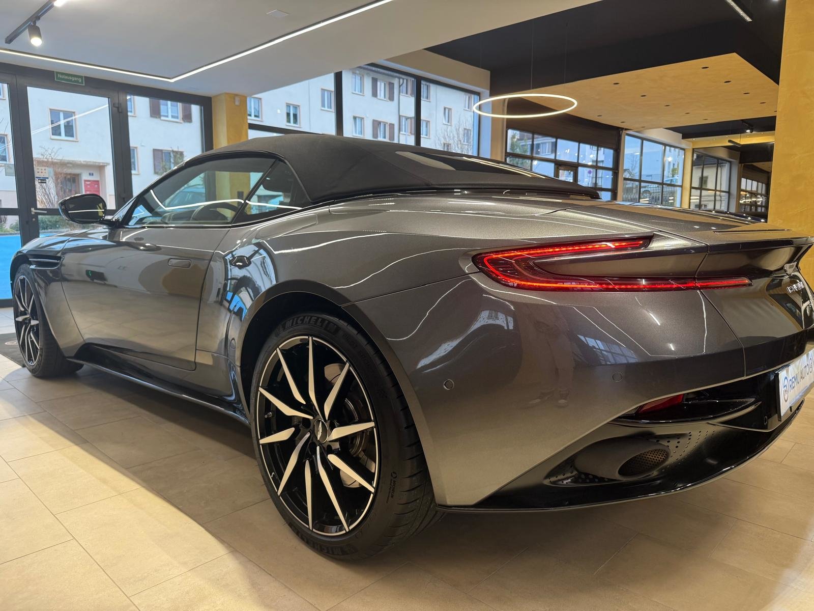 ASTON MARTIN DB11, Benzina, Occasioni / Usate, Automatico - 4