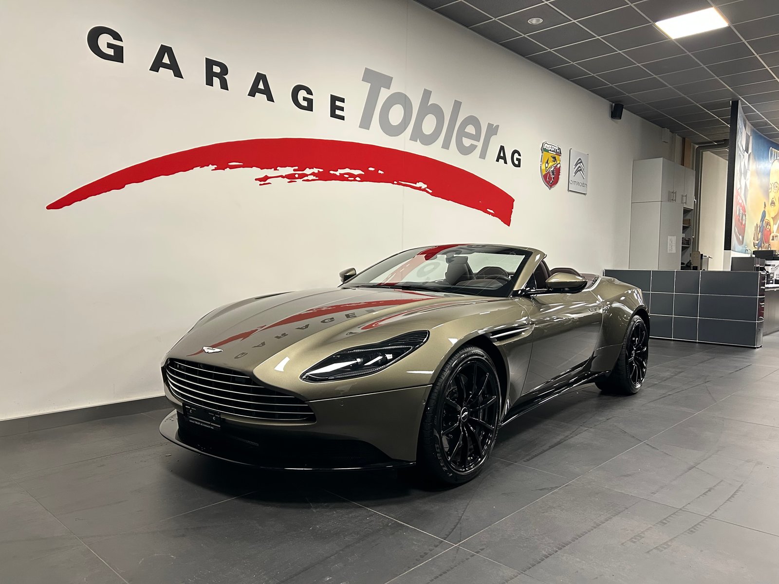 ASTON MARTIN DB11 V8 Volante Touchtronic 3, Benzina, Occasioni / Usate, Automatico - 2