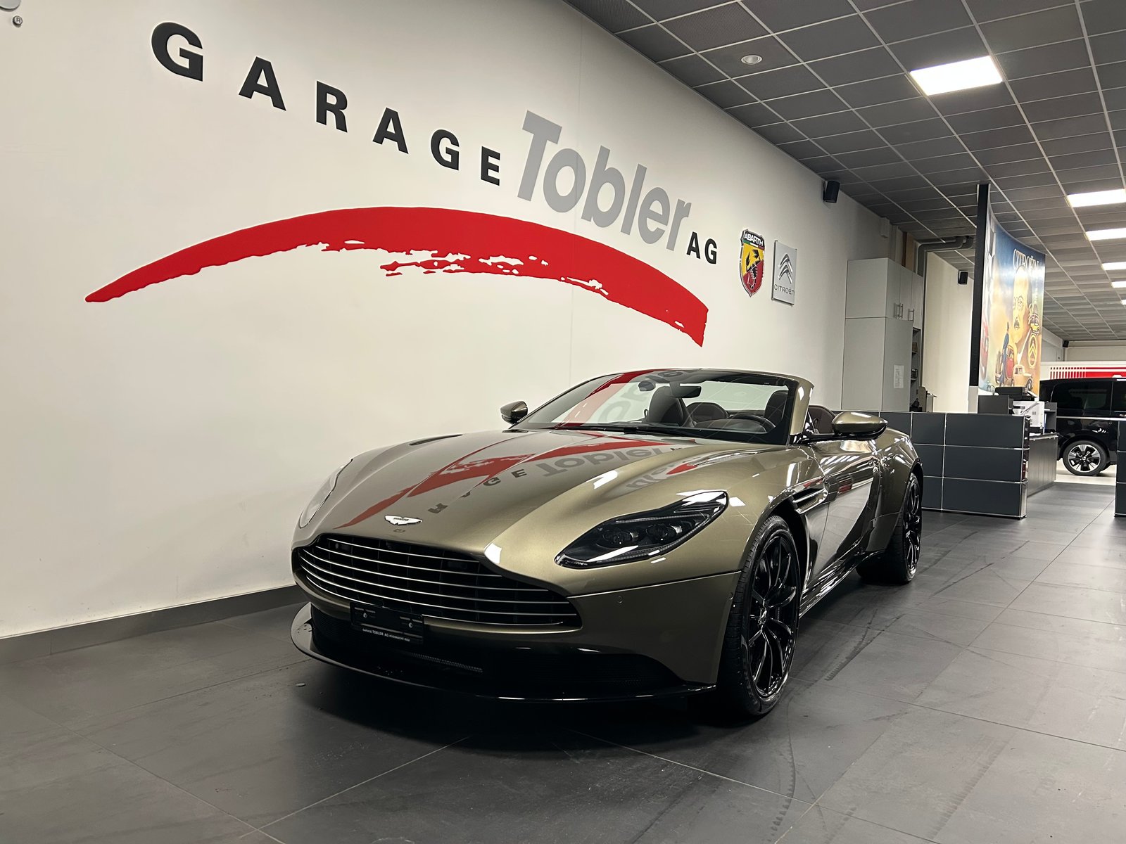 ASTON MARTIN DB11 V8 Volante Touchtronic 3, Benzina, Occasioni / Usate, Automatico - 3