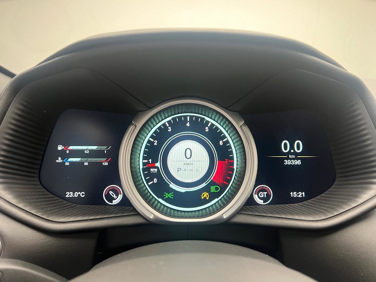 ASTON MARTIN DB11 Volante 4.0 V8 Bi-Turbo, Benzin, Occasion / Gebraucht, Automatik - 4