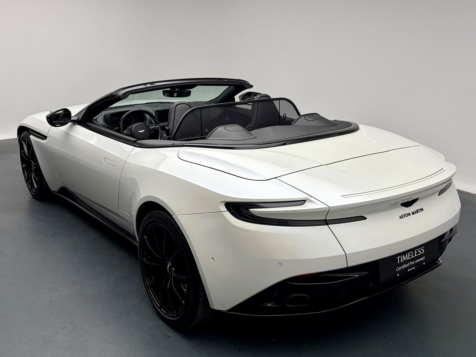 ASTON MARTIN DB11 Volante 4.0 V8 Bi-Turbo, Essence, Occasion / Utilisé, Automatique - 3