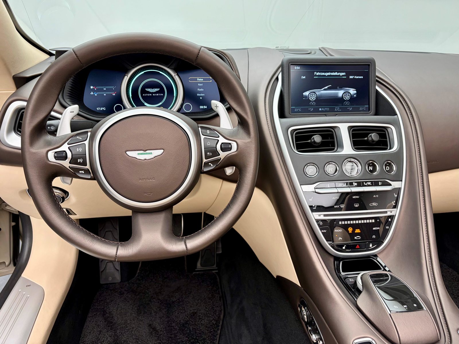ASTON MARTIN DB11 Volante 4.0 V8 Bi-Turbo, Petrol, Second hand / Used, Automatic - 5