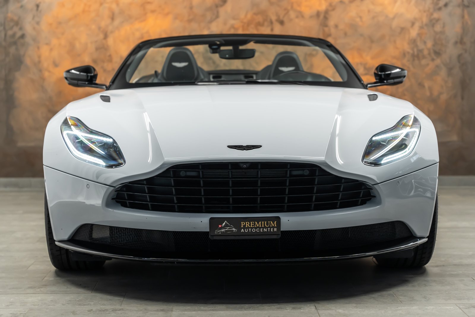 ASTON MARTIN DB11 V8 Volante Touchtronic 3 *Jewellery Satin, Essence, Occasion / Utilisé, Automatique - 6