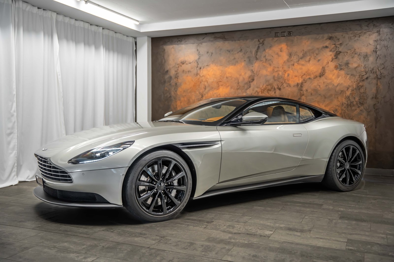 ASTON MARTIN DB11 V8 Touchtronic 3 *Jewellery Satin*BO Sound, Essence, Occasion / Utilisé, Automatique - 2