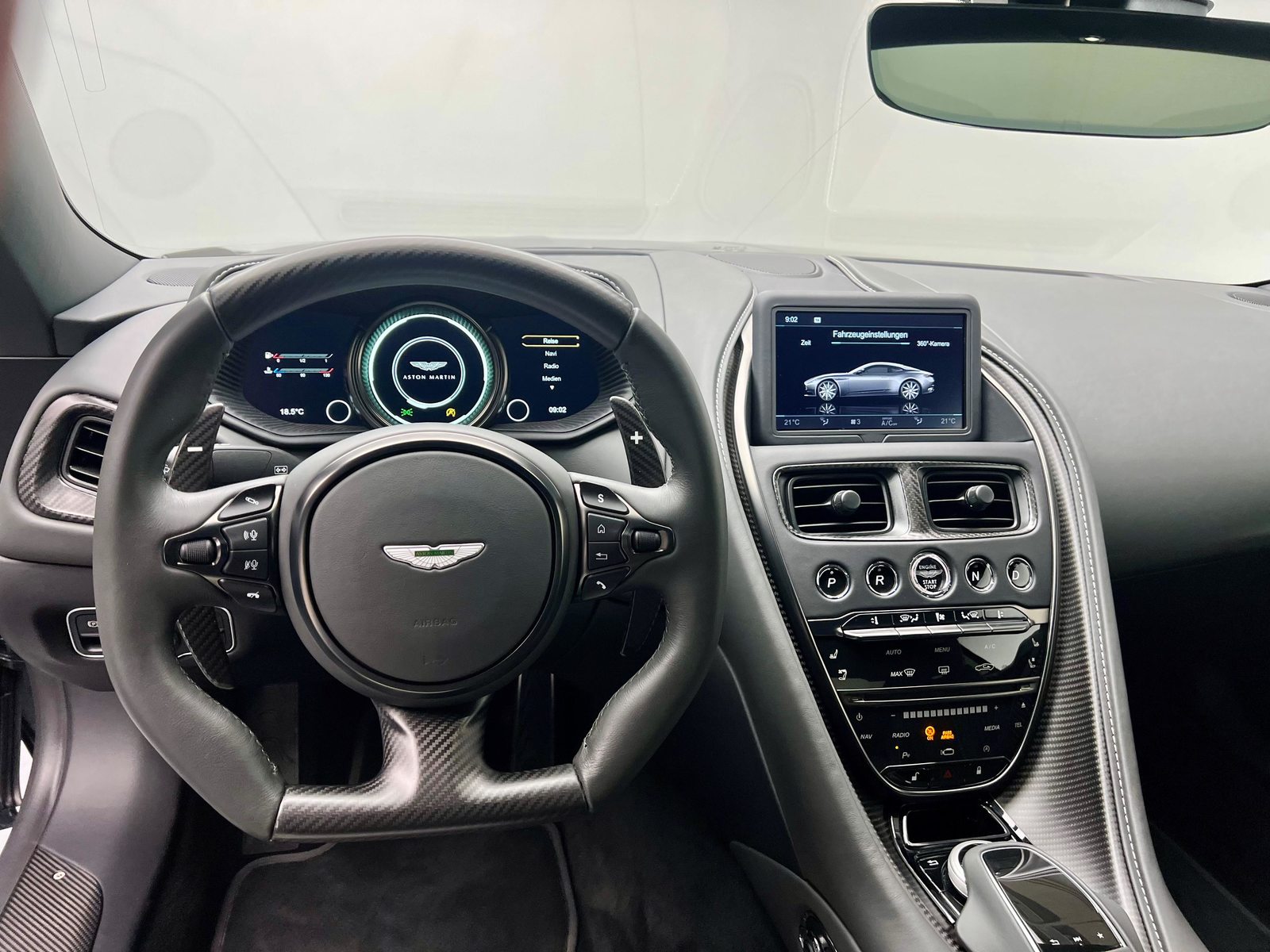 ASTON MARTIN DB11 Coupé 5.2 V12 Bi-Turbo, Benzina, Occasioni / Usate, Automatico - 5