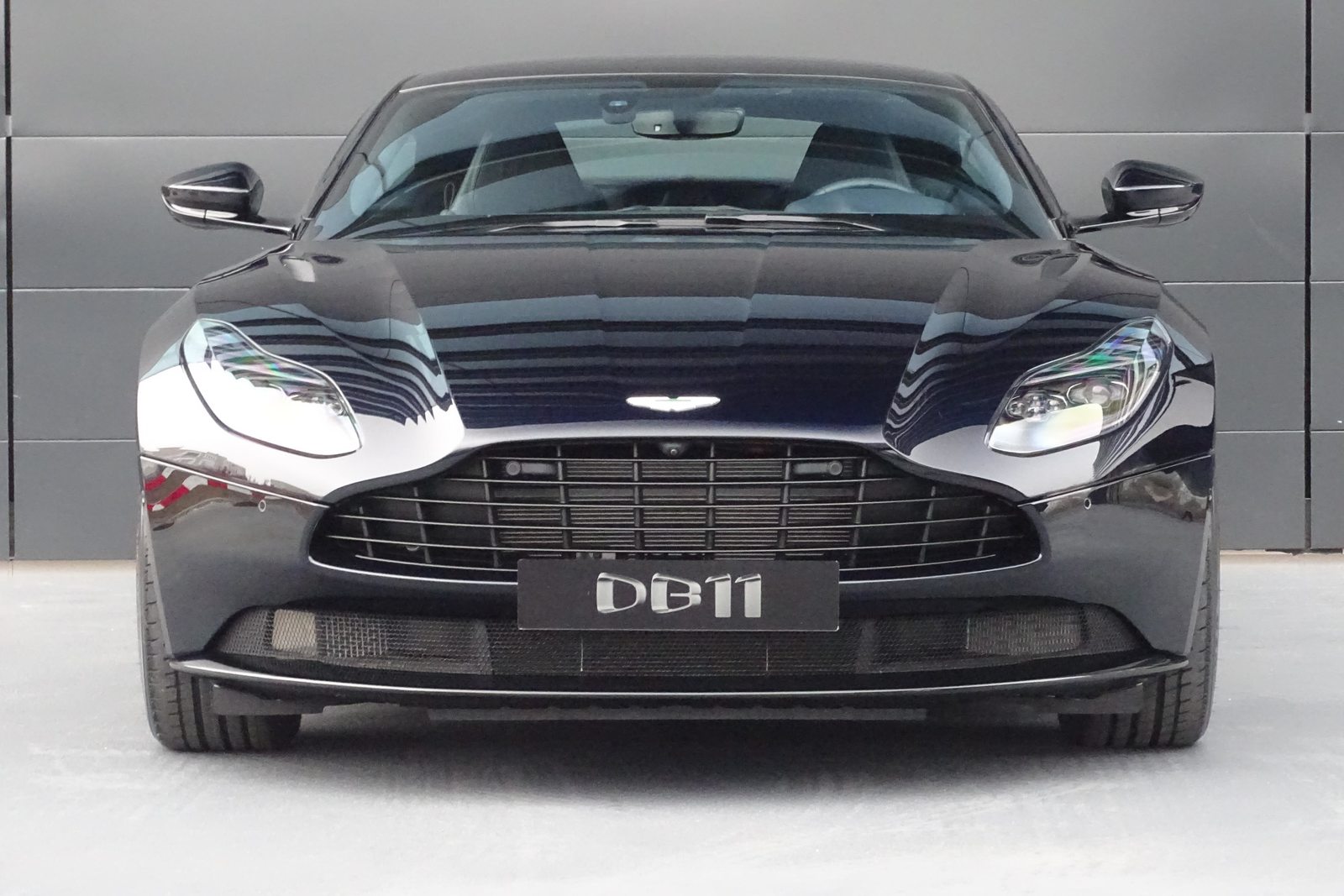 ASTON MARTIN DB11 Coupé 4.0 V8 Bi-Turbo, Benzina, Occasioni / Usate, Automatico - 4