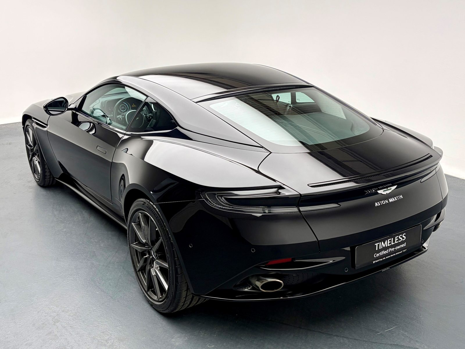 ASTON MARTIN DB11 Coupé 4.0 V8 Bi-Turbo, Petrol, Second hand / Used, Automatic - 2