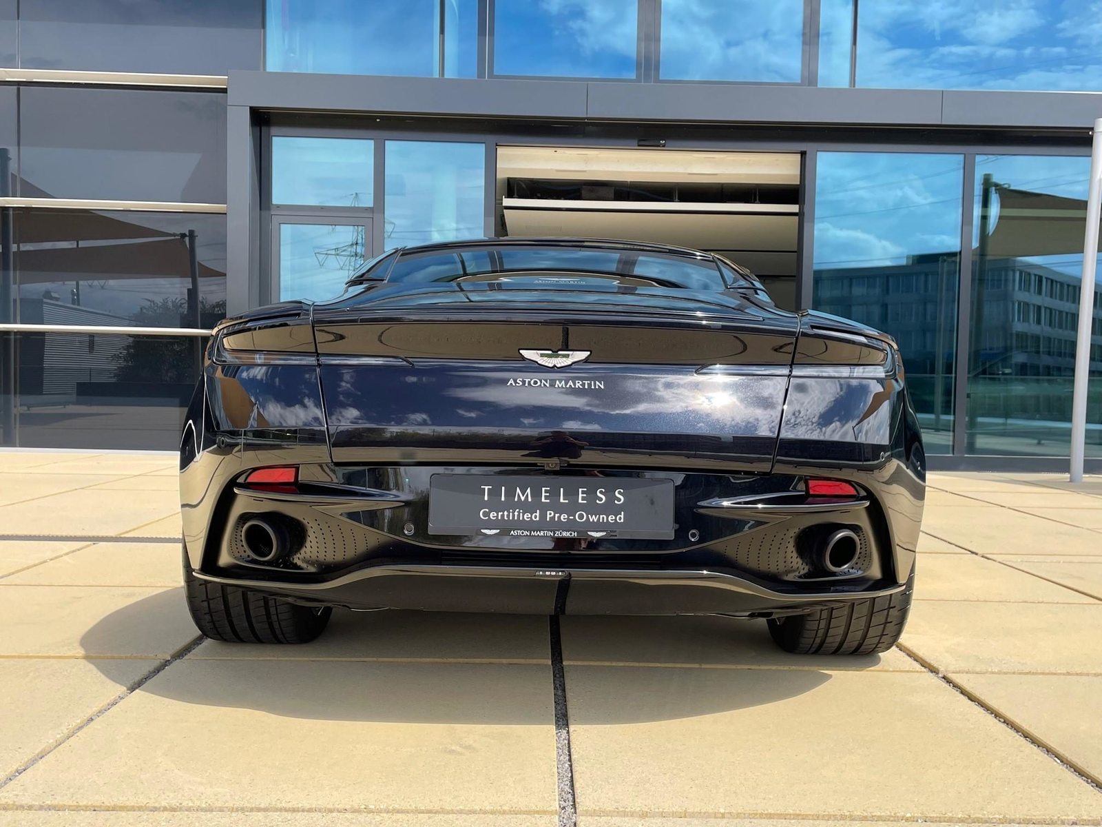 ASTON MARTIN DB11 Coupé 5.2 V12 Bi-Turbo AMR, Benzin, Occasion / Gebraucht, Automatik - 5