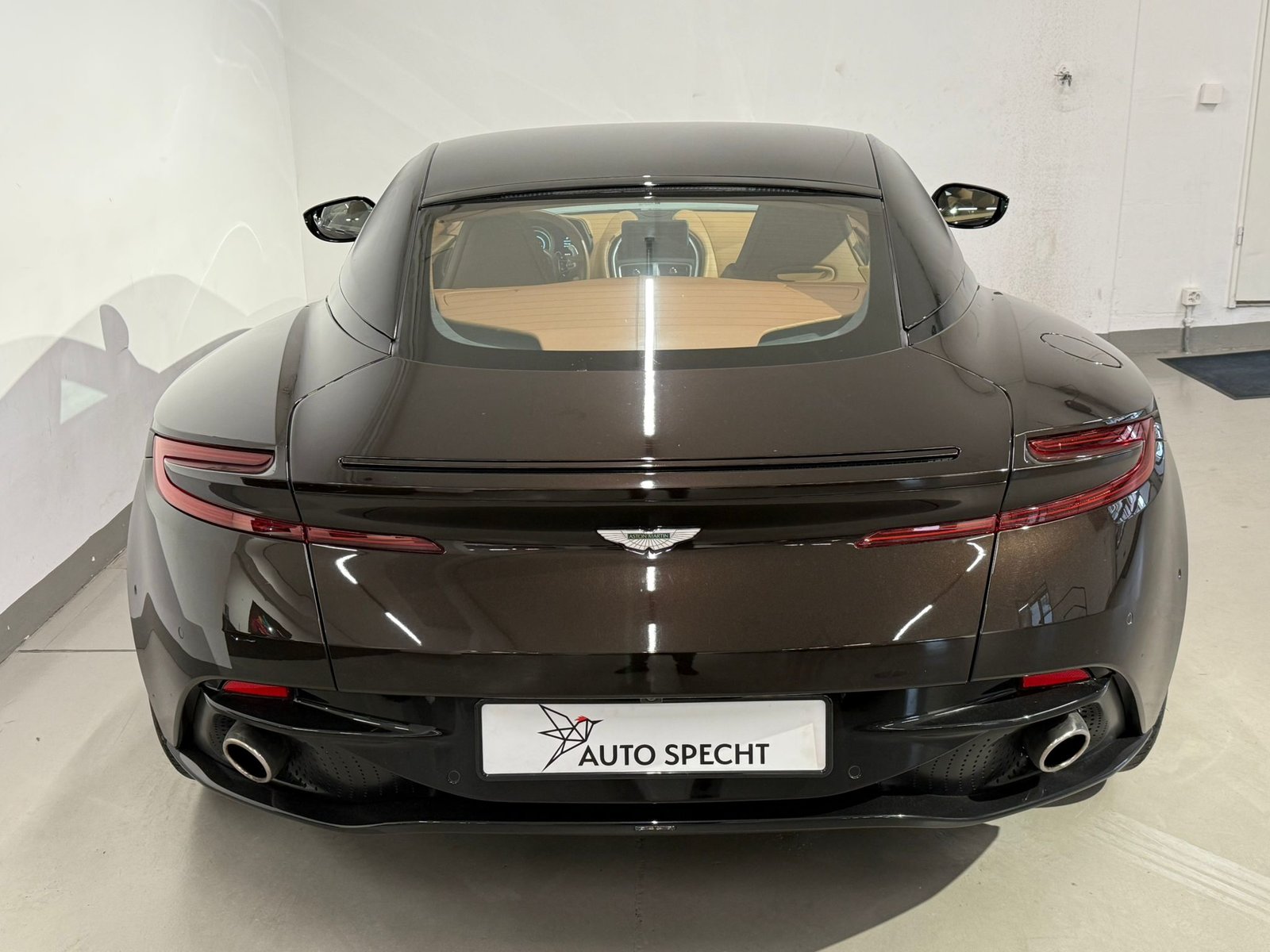 ASTON MARTIN DB11 V12 Launch Edition Touchtronic 3, Petrol, Second hand / Used, Automatic - 6