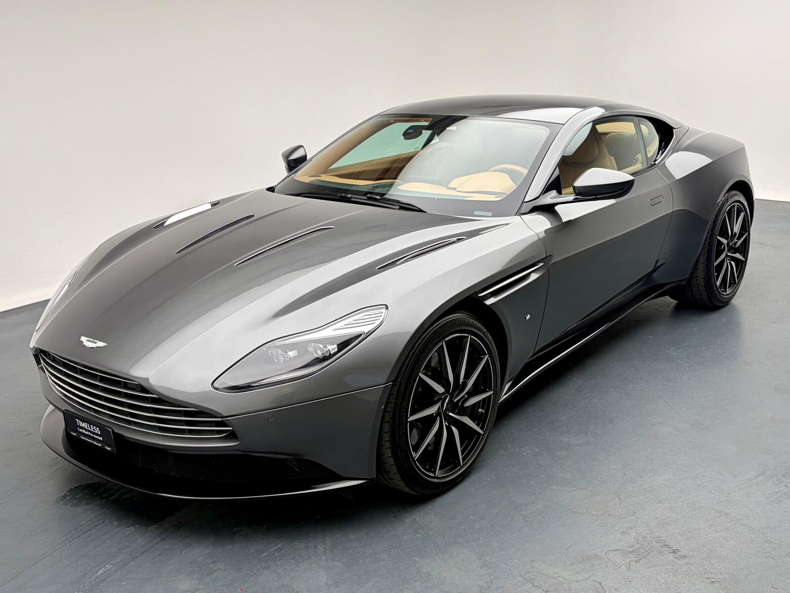 ASTON MARTIN DB11 Coupé 5.2 V12 Bi-Turbo Launch Ed.