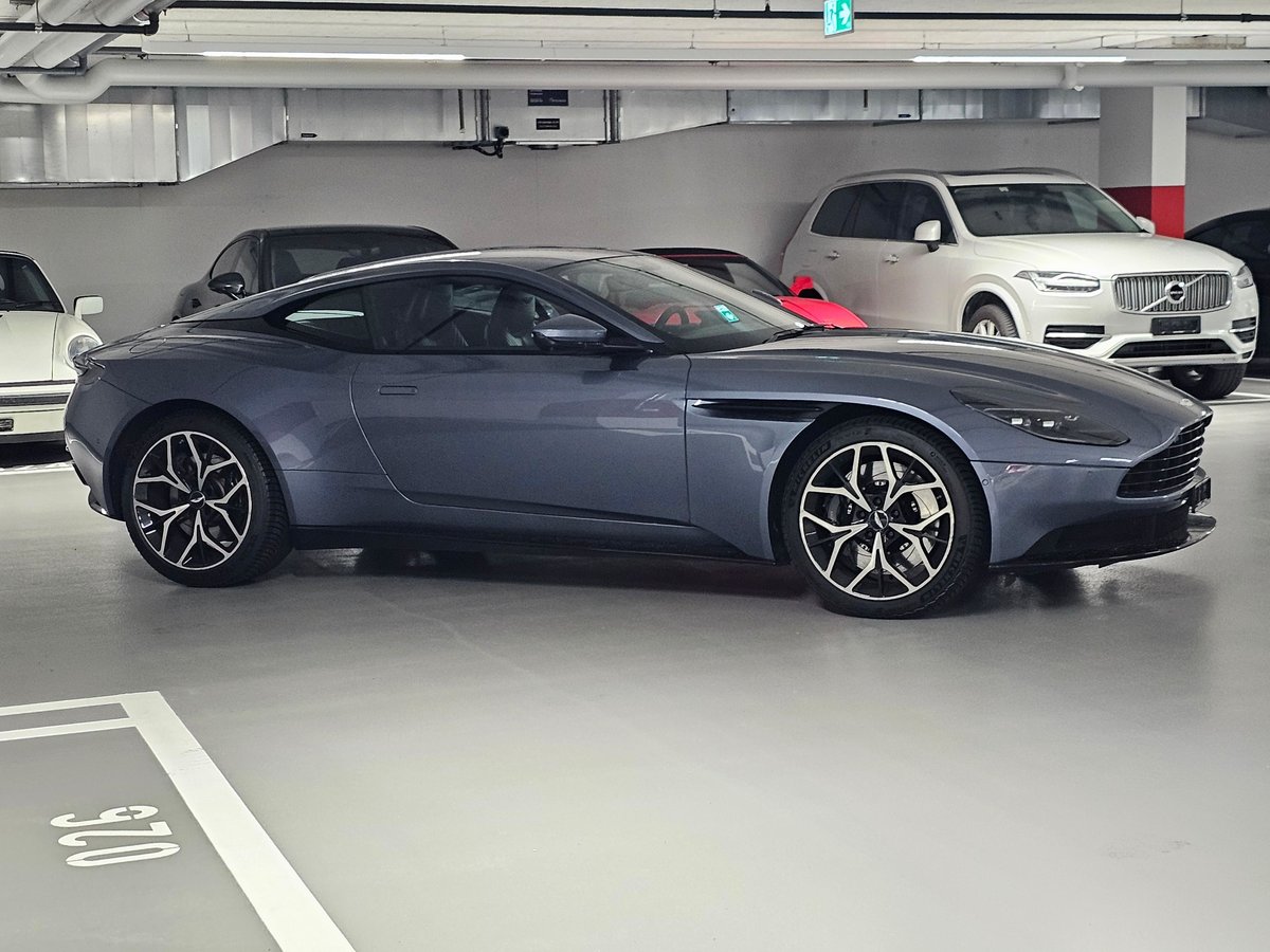 ASTON MARTIN DB11 V8 Touchtronic 3, Petrol, Second hand / Used, Automatic - 4