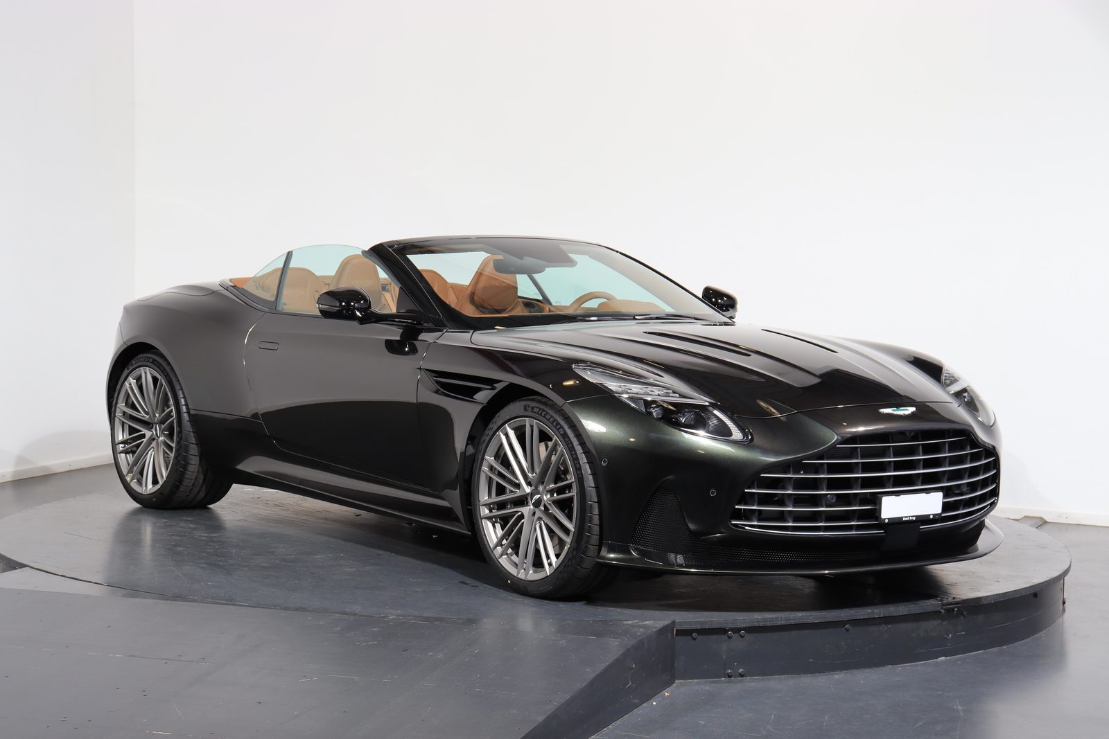 ASTON MARTIN DB12 Volante 4.0 V8 Bi-Turbo, Benzina, Auto nuove, Automatico - 4