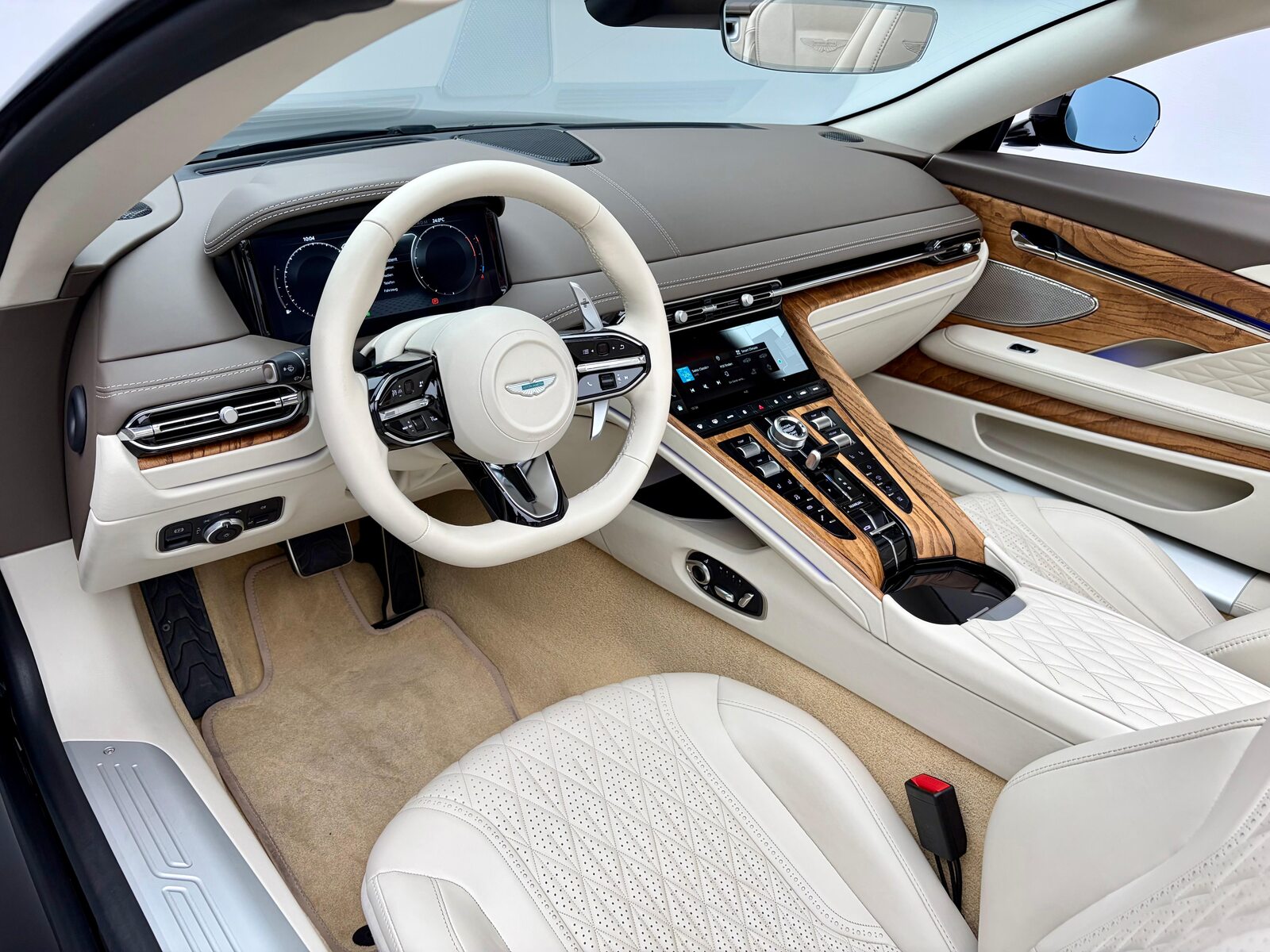 ASTON MARTIN DB12 Volante 4.0 V8 Bi-Turbo, Benzina, Occasioni / Usate, Automatico - 6