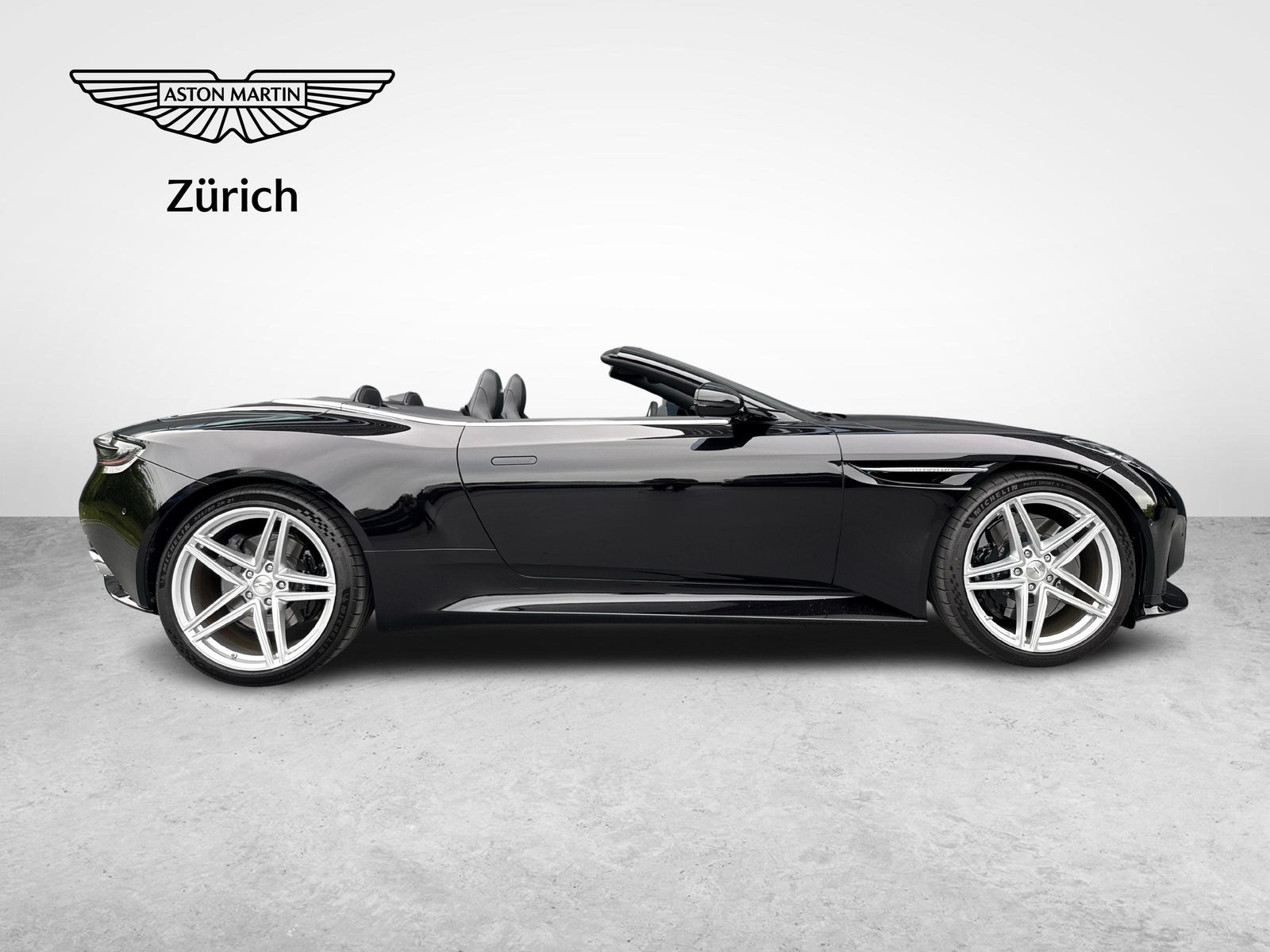 ASTON MARTIN DB12 Volante 4.0 V8 Bi-Turbo, Petrol, Ex-demonstrator, Automatic - 2