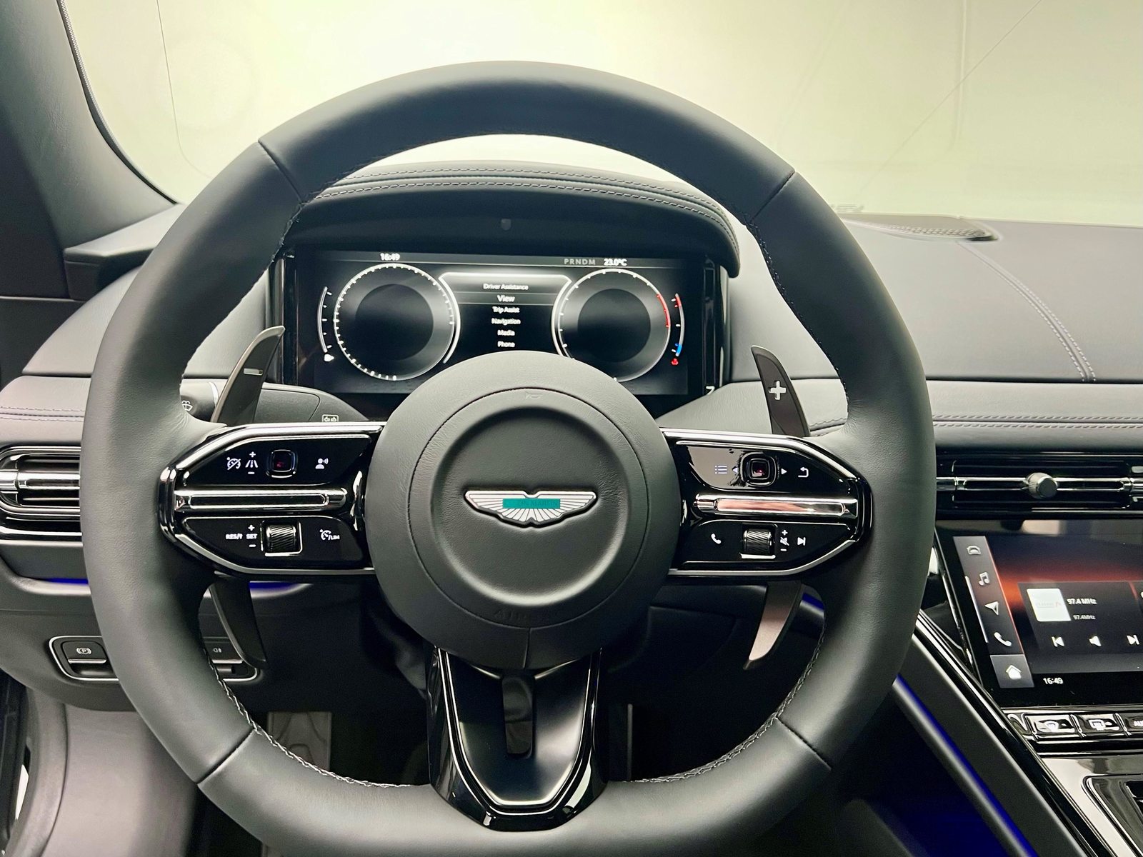 ASTON MARTIN DB12 Coupé 4.0 V8 Bi-Turbo, Petrol, New car, Automatic - 7