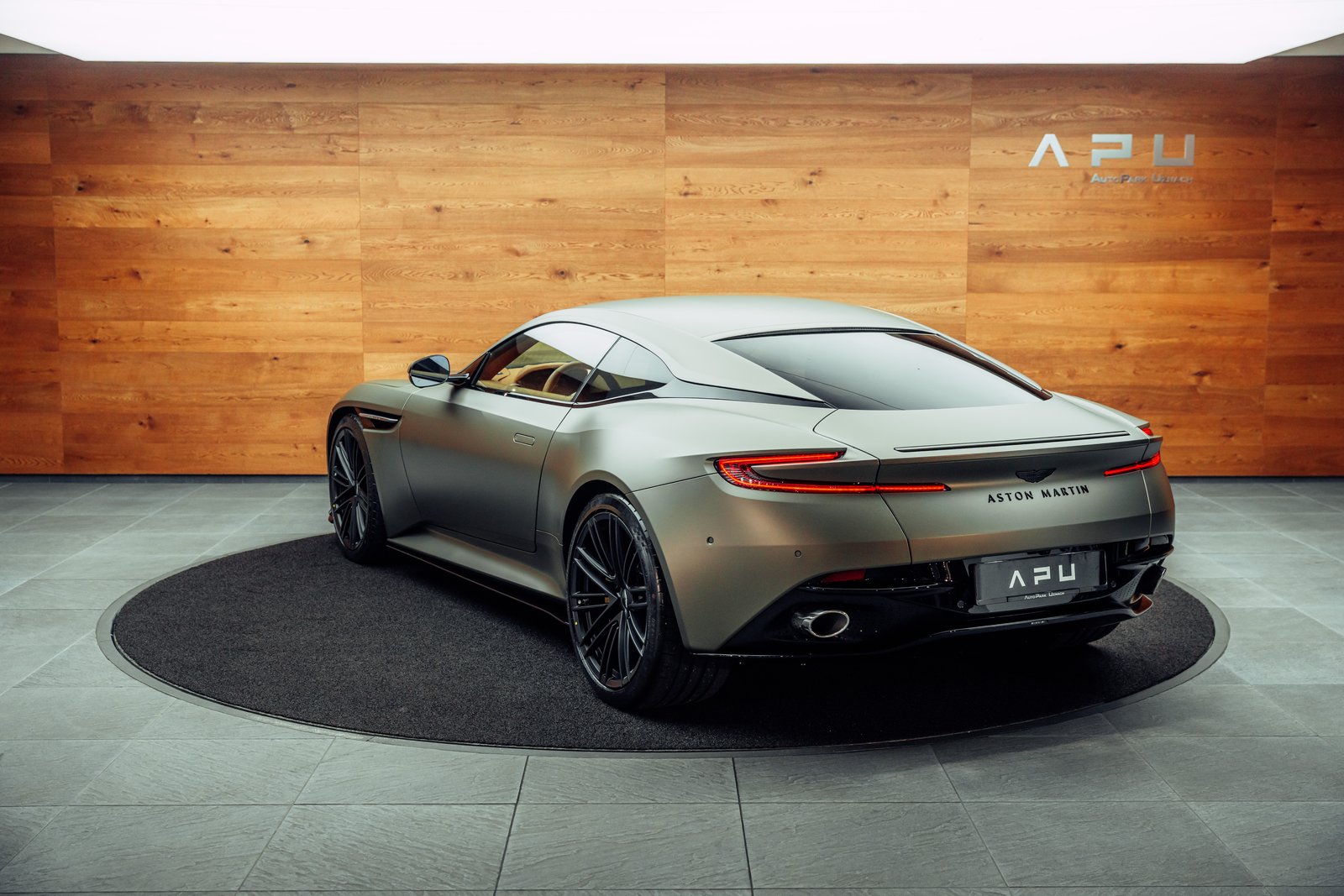 ASTON MARTIN DB12, Essence, Voiture nouvelle, Automatique - 3