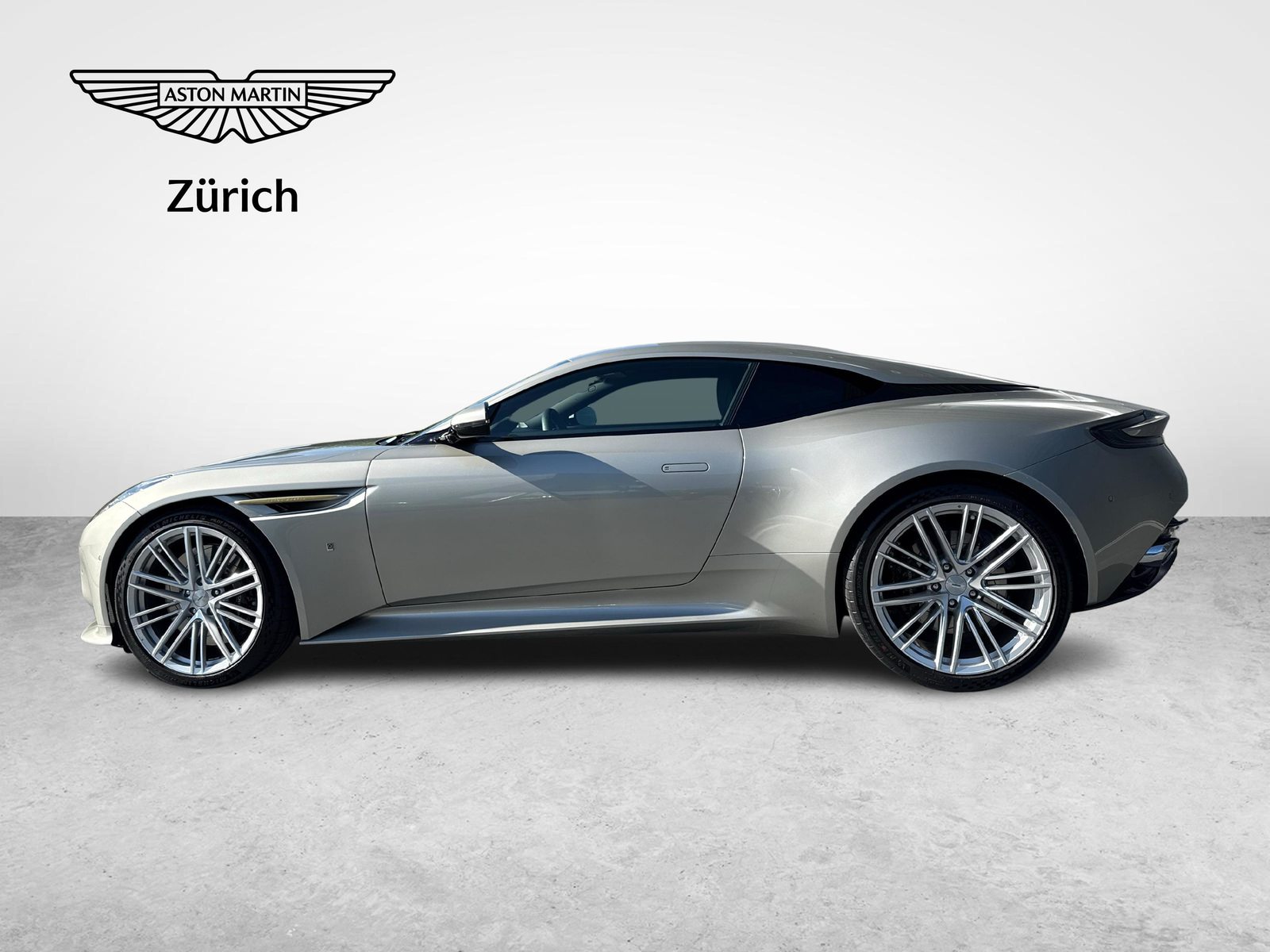 ASTON MARTIN DB12 Coupé 4.0 V8 Bi-Turbo "1 of 60 Goldfinger Edition", Petrol, Second hand / Used, Automatic - 2