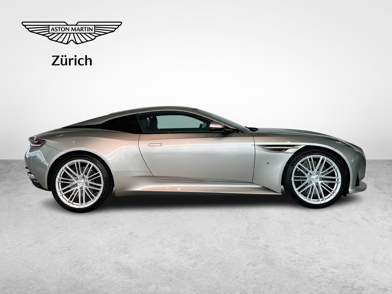 ASTON MARTIN DB12 Coupé 4.0 V8 Bi-Turbo "1 of 60 Goldfinger Edition", Petrol, Second hand / Used, Automatic - 6