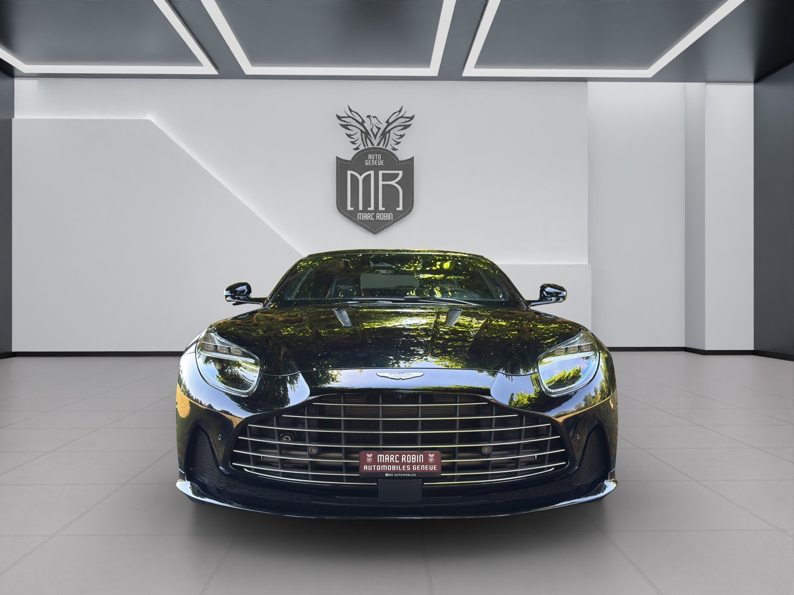 ASTON MARTIN DB12, Petrol, Second hand / Used, Automatic - 2