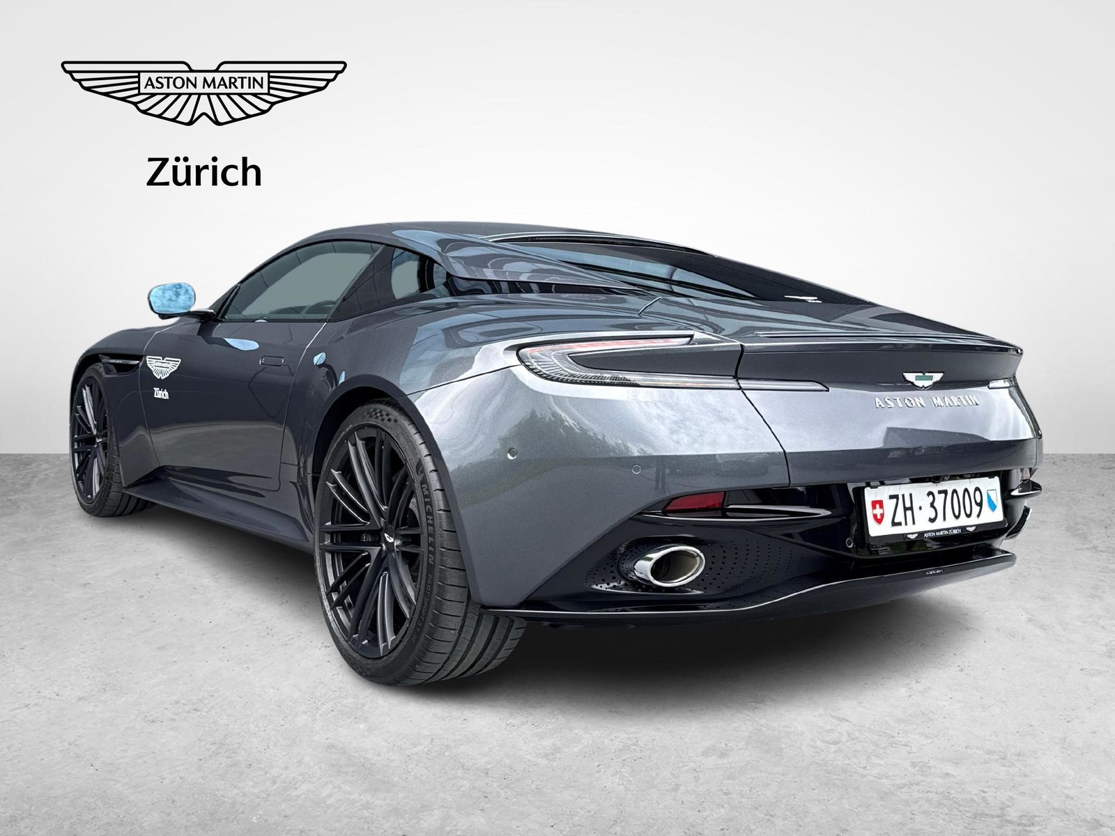 ASTON MARTIN DB12 Coupé 4.0 V8 Bi-Turbo, Petrol, Ex-demonstrator, Automatic - 3
