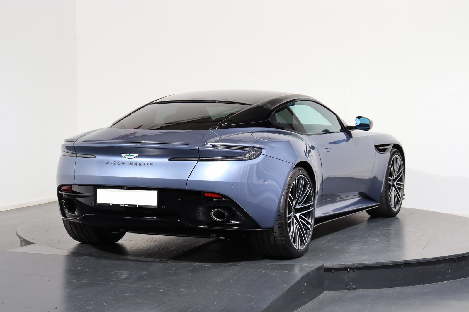 ASTON MARTIN DB12 Coupé 4.0 V8 Bi-Turbo, Benzina, Auto dimostrativa, Automatico - 3