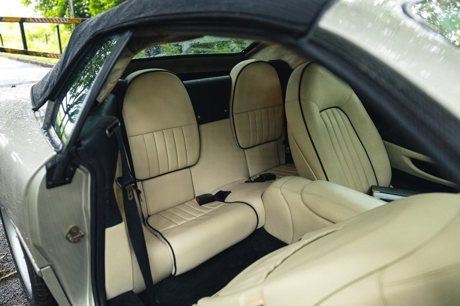 ASTON MARTIN DB7 Volante, Petrol, Second hand / Used, Automatic - 6