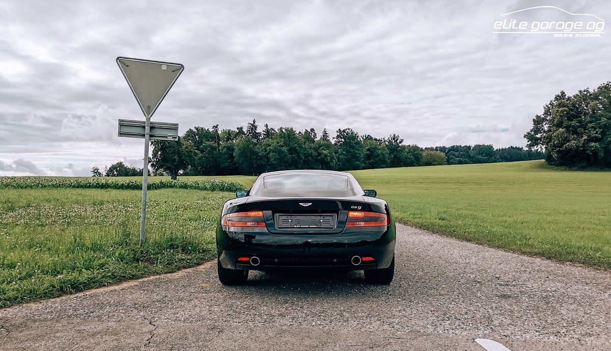 ASTON MARTIN DB9 Touchtronic 2, Benzin, Occasion / Gebraucht, Automatik - 7