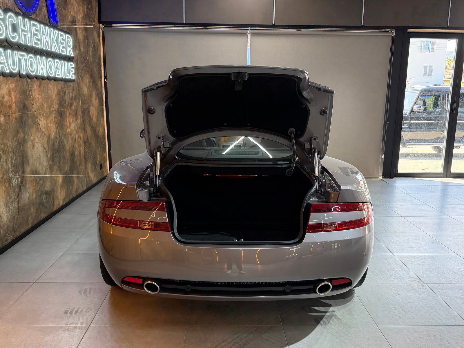 ASTON MARTIN DB9 Touchtronic 2, Benzin, Occasion / Gebraucht, Automatik - 5