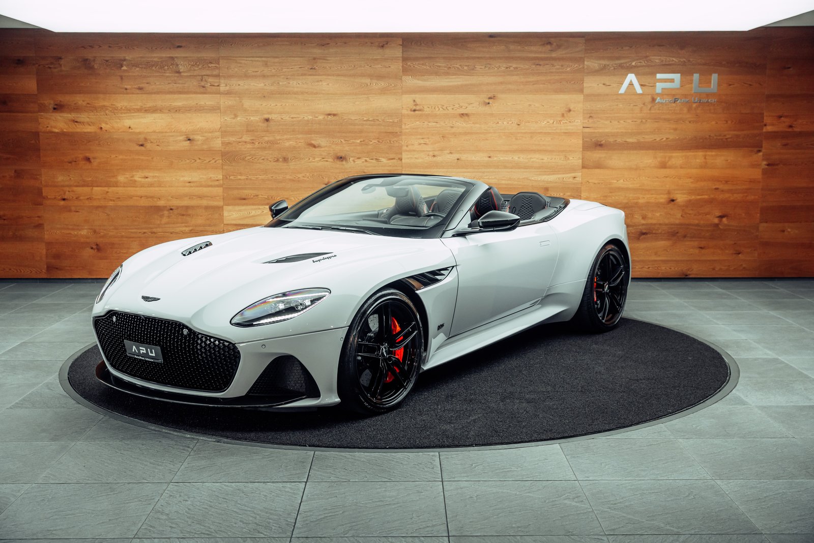 ASTON MARTIN DBS Superleggera Volante, Petrol, Second hand / Used, Automatic - 5
