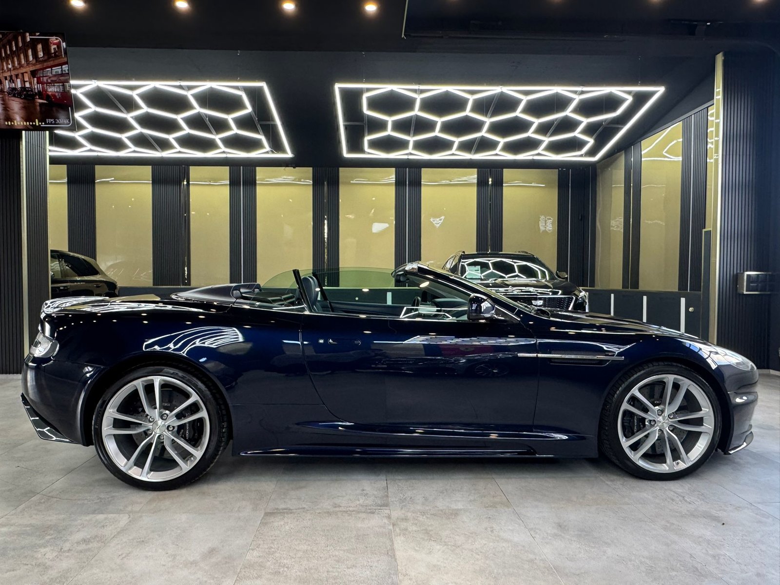 ASTON MARTIN DBS Volante Touchtronic 2, Benzin, Occasion / Gebraucht, Automatik - 4