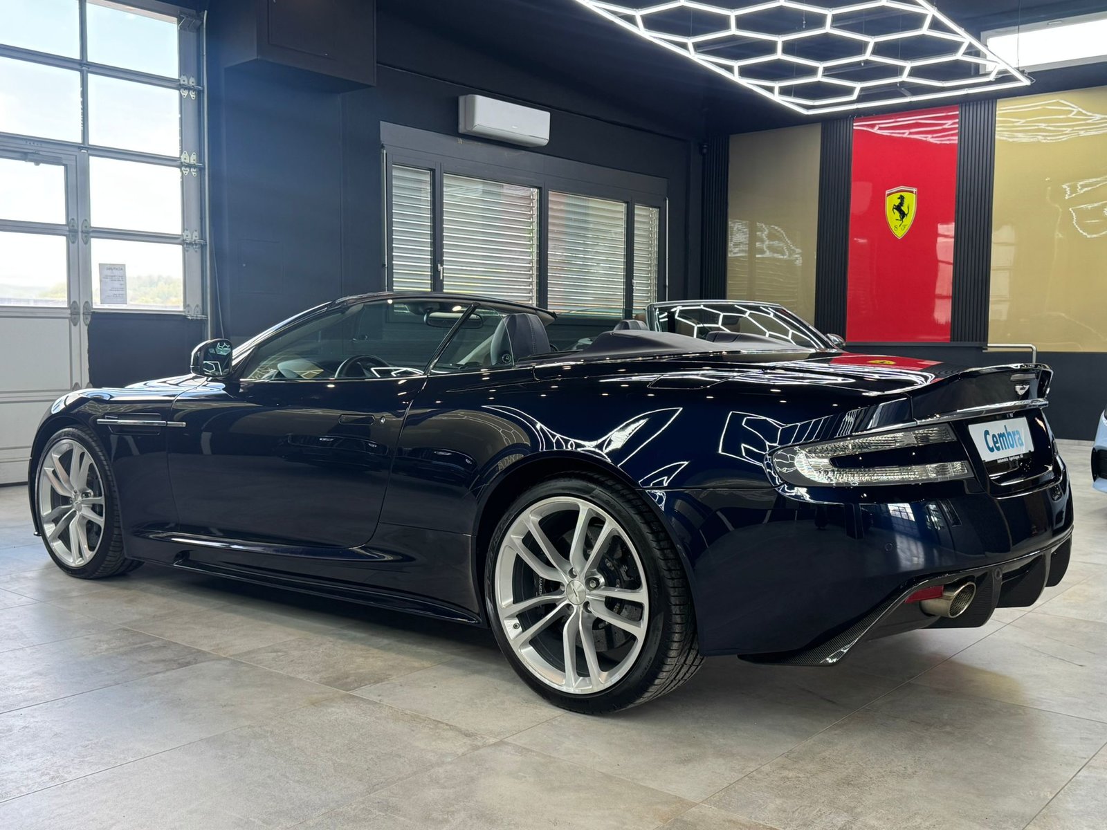 ASTON MARTIN DBS Volante Touchtronic 2, Benzin, Occasion / Gebraucht, Automatik - 7