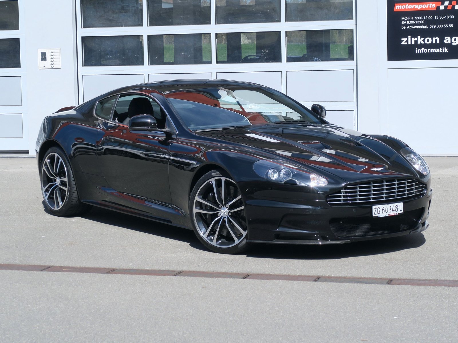 ASTON MARTIN DBS Coupé | Carbon Black Edition, Benzin, Occasion / Gebraucht, Automatik - 3